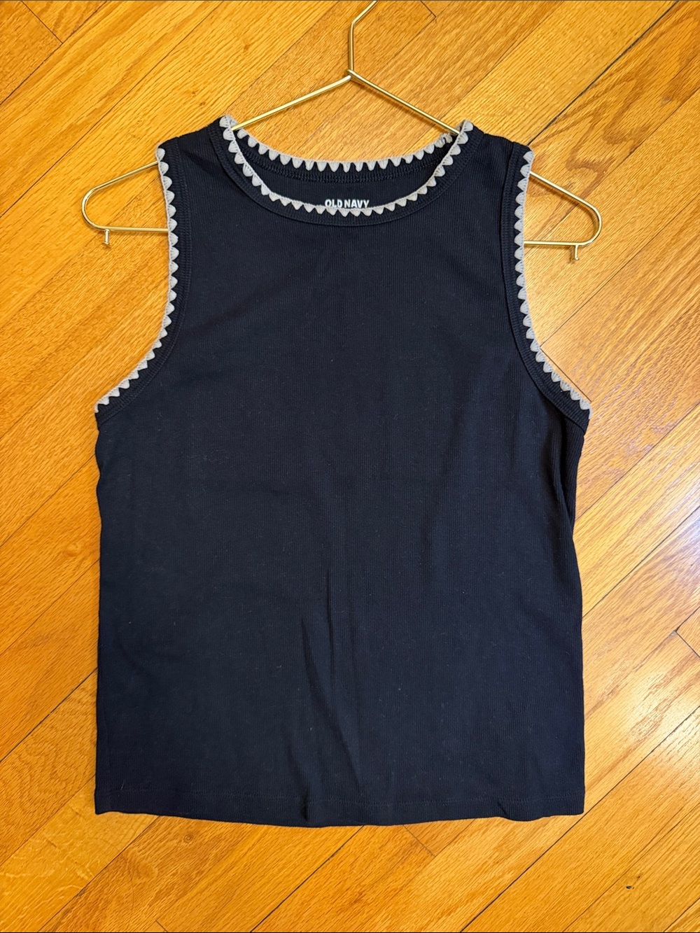 Old Navy Black Tank with Light Gray Scalloped Trim